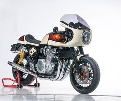 Ekskluzīvs Yamaha XJR-1300 SP Custom Cafe-Racer "Kintaro"
