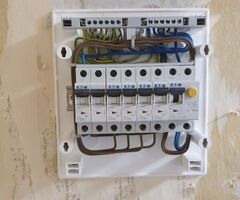 Выполняю любые работы с электричеством