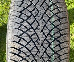 Pārdodu jaunas, ziemas riepas Nokian Hakkapeliitta R5 EV.