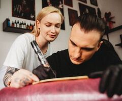 PIRMĀ TETOVĒŠANAS SKOLA JŪRMALĀ