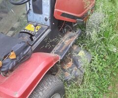 Pārdodu zāles pļāvēju ar motora defektu
