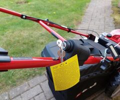 Kvalitatīvs pašgaitas zāles pļāvējs Einhell 4in1